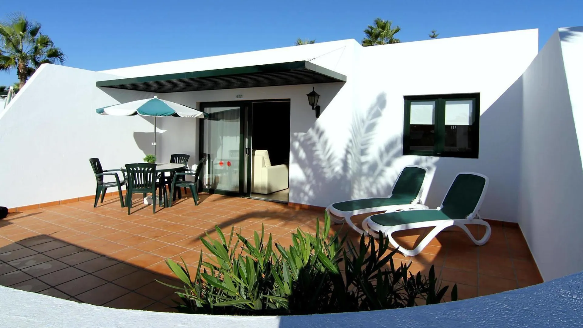 **** Hotel Costa Sal Suites Puerto del Carmen  Spanien